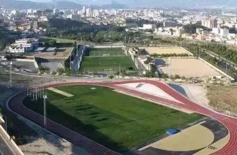 B·sport（中国体育）：世界八个脑洞大开的塑胶跑道你听过几个？(图1)