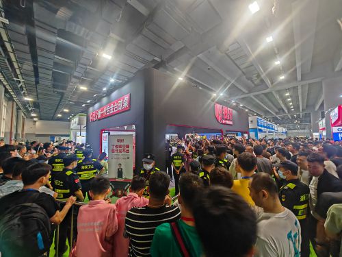 B·sport（中国体育）：2024第十八届广州国际台球及配套设施展再掀台球热潮(图3)