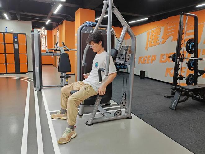 B·sport（中国体育）：长宁首个无人值守的市民健身驿站开放啦！(图1)