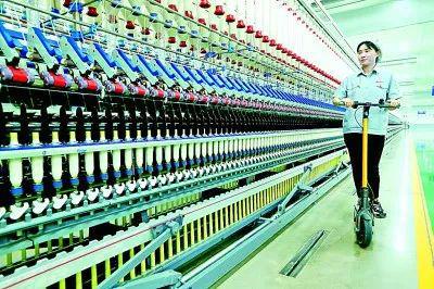 B体育：央媒看青岛《光明日报》关注青岛大力推进新型工业化：创新驱动“智造”加速(图2)