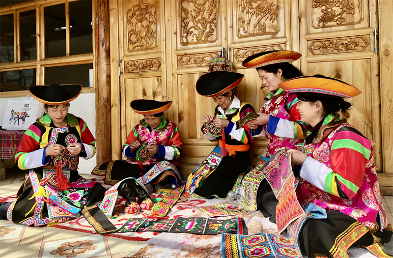 这个七月七彩互助热情相迎环湖赛(图2)