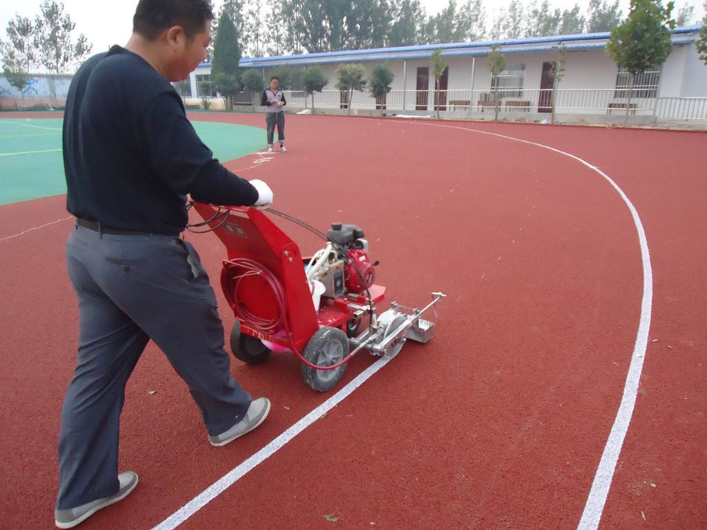 塑胶跑道铺设施工8个步骤教程(图3)