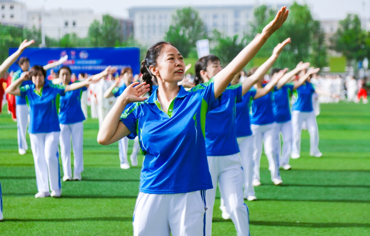 陆续走进全市13个村和社区银川市全民健身进社区志愿服务活动正式启动(图2)