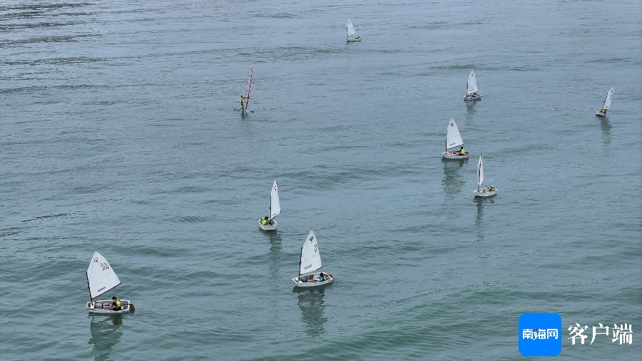 原创组图2024年三亚市全民健身帆船帆板公开赛开幕(图4)