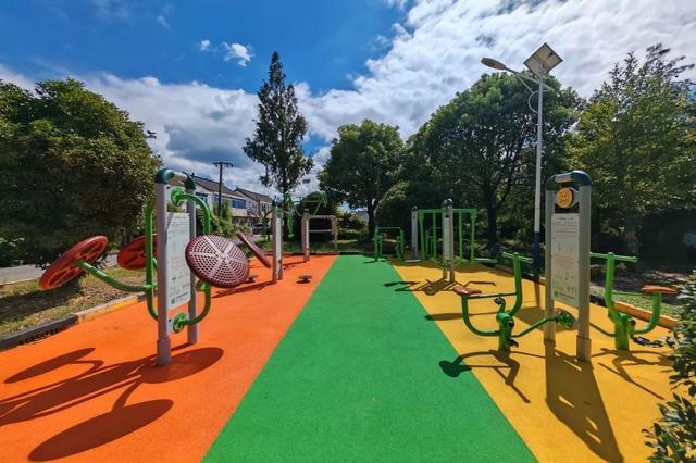 奉贤这个村里的体育健身设施迎来全面升级！(图6)