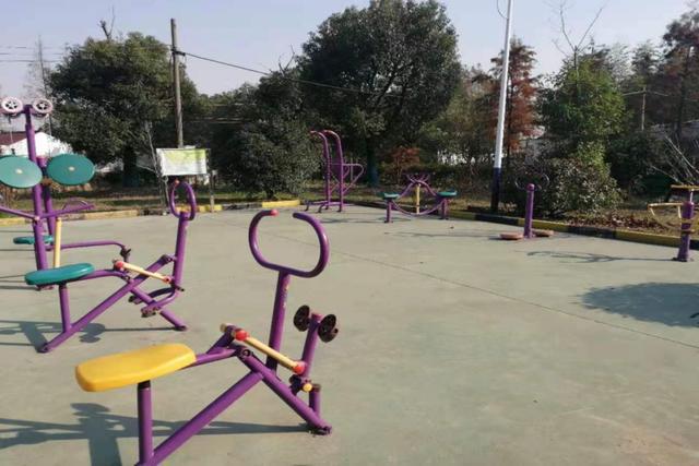 奉贤这个村里的体育健身设施迎来全面升级！(图2)