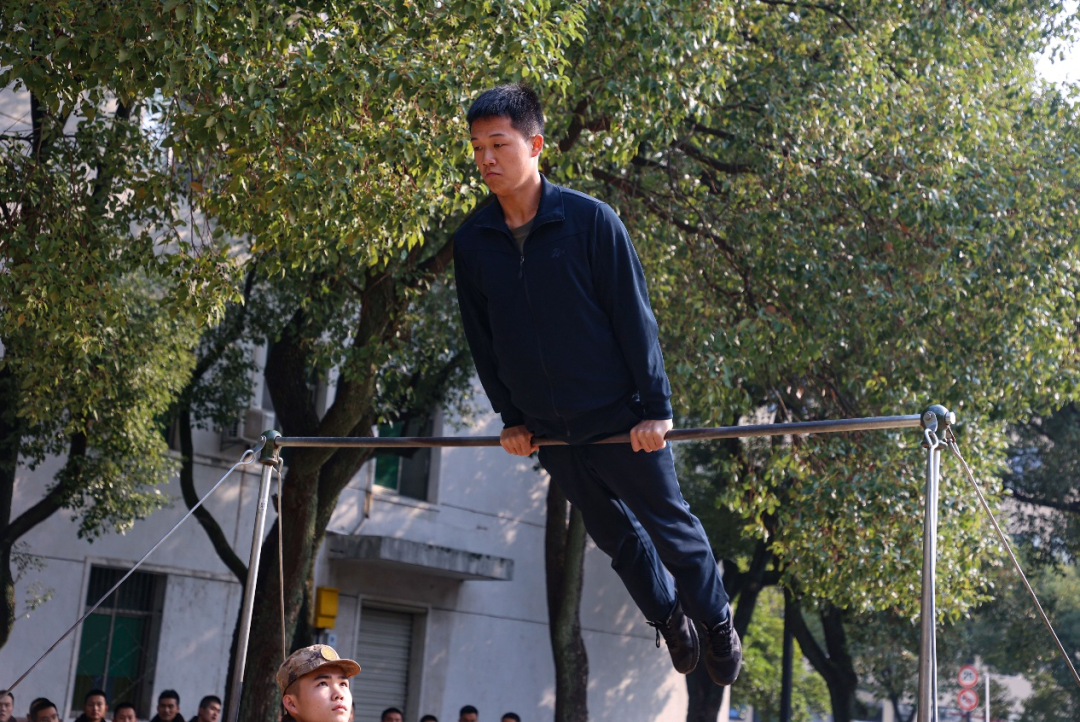 强体能砺斗志！这场年度体能考核很燃(图10)