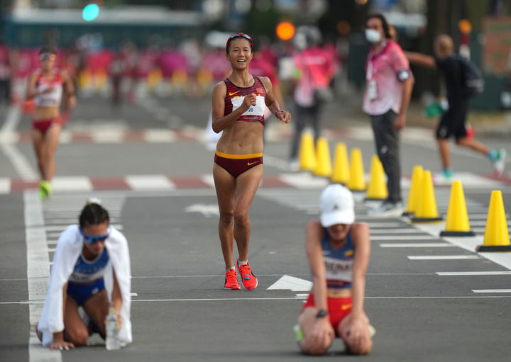 新闻多一度巴黎奥运跑道撞色沙僧？紫色可以让运动员跑更快吗？(图13)