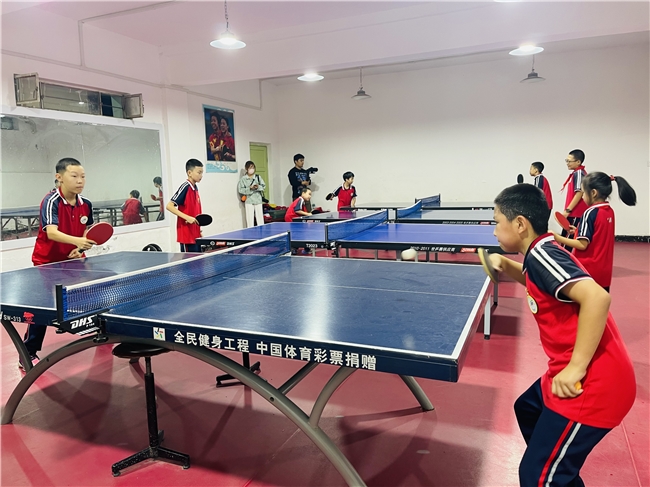 体育惠民文化润疆“国球两进”为库尔勒百姓幸福生活“添彩”(图1)