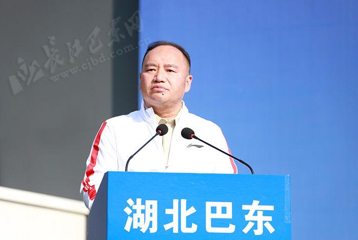 新华社客户端湖北频道｜2024年第四届“全民健身健康中国”全国县域足球赛湖北赛区总决赛在巴东激情开赛(图4)