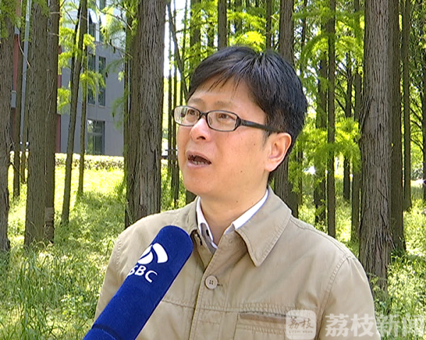 别再怕了！塑胶跑道材质史上最严​厚度、气味均须达标！(图3)