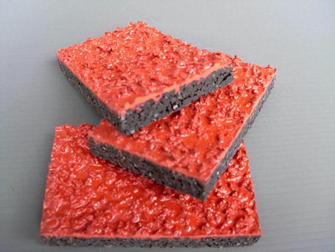 B·sport（中国体育）：1分钟带您读懂什么是复合型塑胶跑道？(图2)