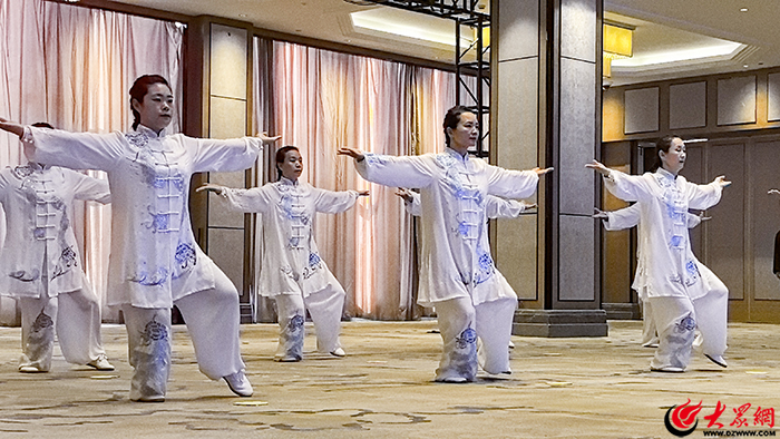 2024年山东省健身气功展演大会在泰安举行(图2)