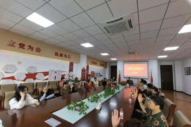 你的“金点子”我们来实现！这一社区健身苑点“换新装”啦→(图1)