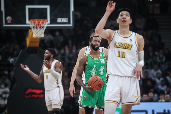 夺冠拼图再现杨鸣新绝杀现辽宁四连冠稳(图3)