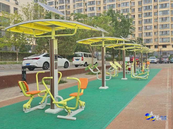 B·sport（中国体育）：嘉峪关街头出现新神器！很智能、长这样……(图1)