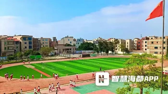 B体育：投入超3000万元！惠安这些学校操场“旧貌换新颜”！(图3)
