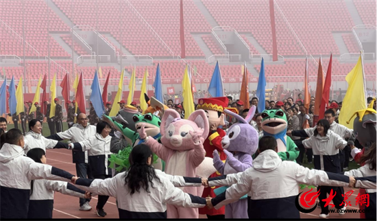 B·sport（中国体育）：潍坊联通2024年员工运动会在潍坊市奥体公园启幕(图3)
