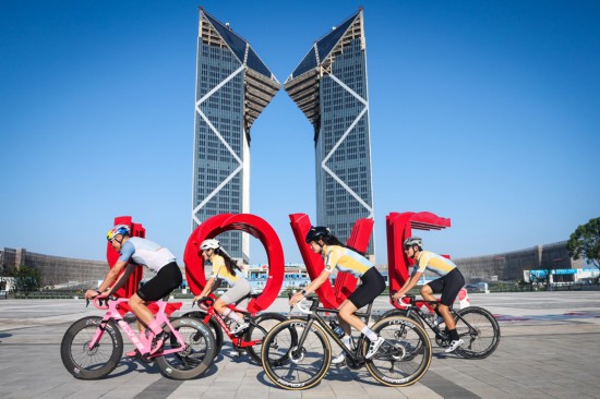 B·sport（中国体育）：大咖騎行打卡精華賽段首屆環上海·新城自行車賽呈現絕美景觀體育(图12)