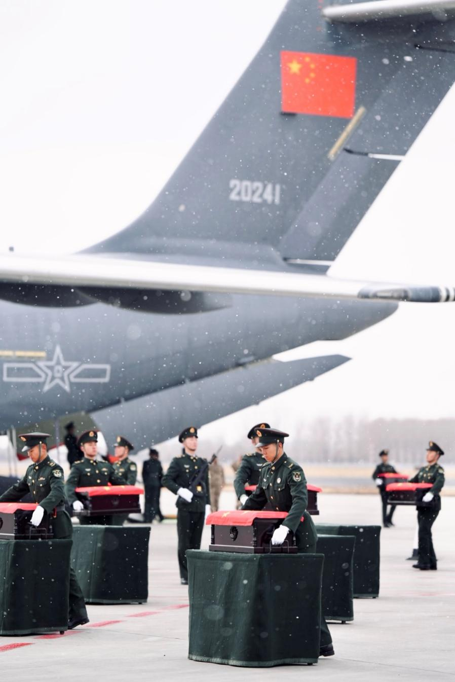 B体育：鲲鹏再展翅英雄归故乡(图1)