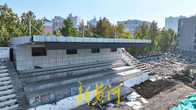 B体育：济南槐荫一体育场拆除原址将打造文化公园(图2)