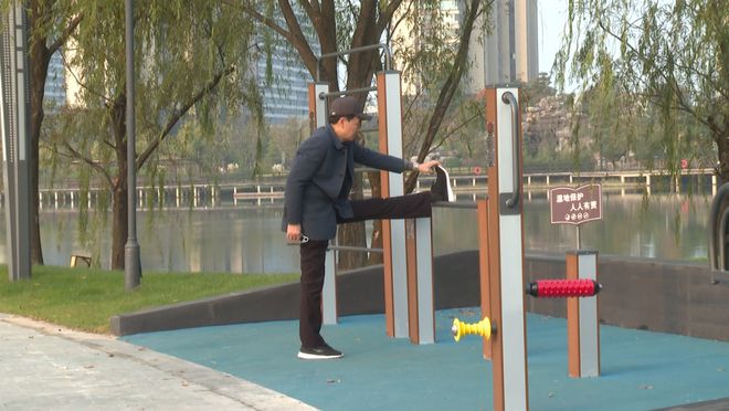 B·sport（中国体育）：千鹤湖体育公园升级啦！“智慧跑道”解锁跑步新玩法→(图6)