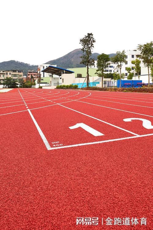 塑胶跑道上可以练车吗？(图2)