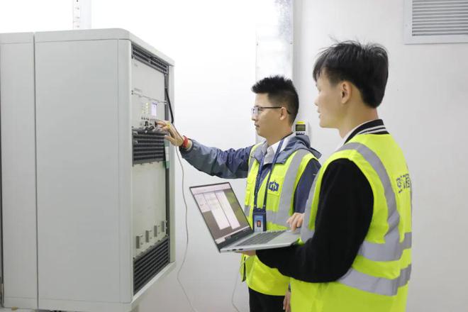 为跑道架起导航“灯塔”(图4)