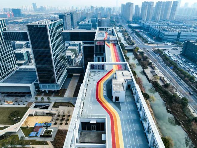 完工！临平这里惊现“彩虹”！(图2)