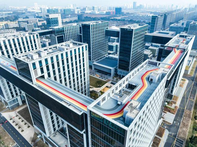 完工！临平这里惊现“彩虹”！(图3)