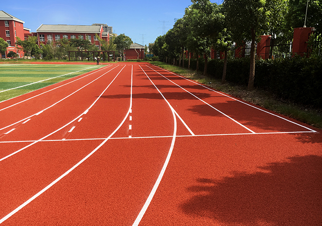 B·sport（中国体育）：透气型塑胶跑道的环保优势(图1)