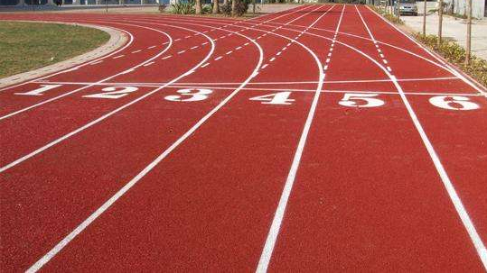 透气型塑胶跑道材料产品特征介绍(图1)