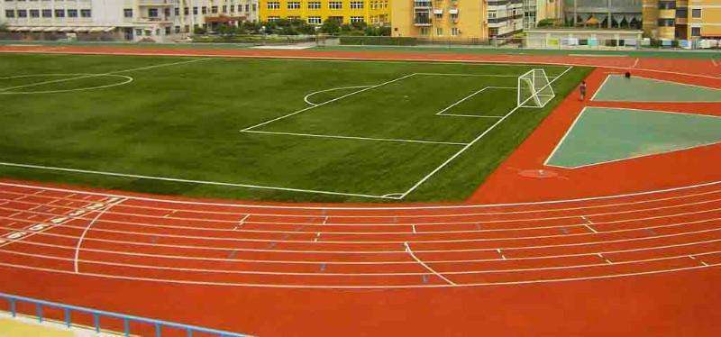 混合型塑胶跑道做法(图1)