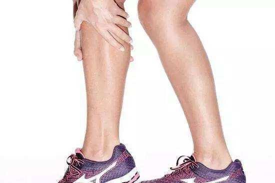 跑了一个月的步小腿前侧疼痛是怎么回事？(图1)