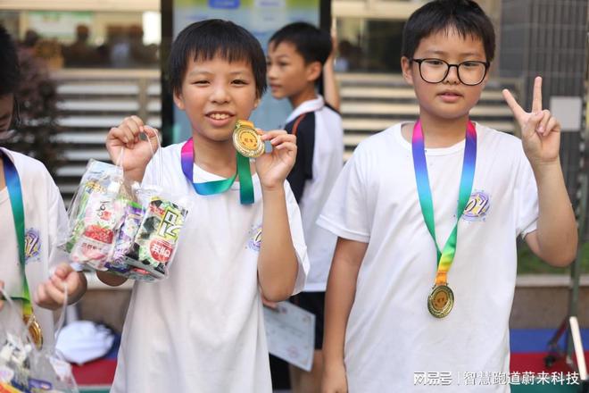 追光跑道让跑步更具科技感(图2)