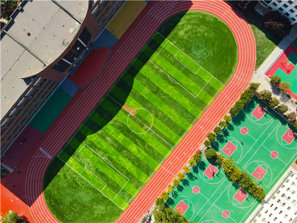 塑胶跑道不同的类型分别适用哪些场地(图1)