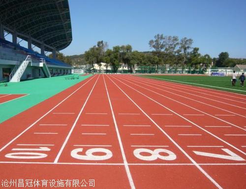 B体育：操场塑胶跑道铺设厂家(图1)