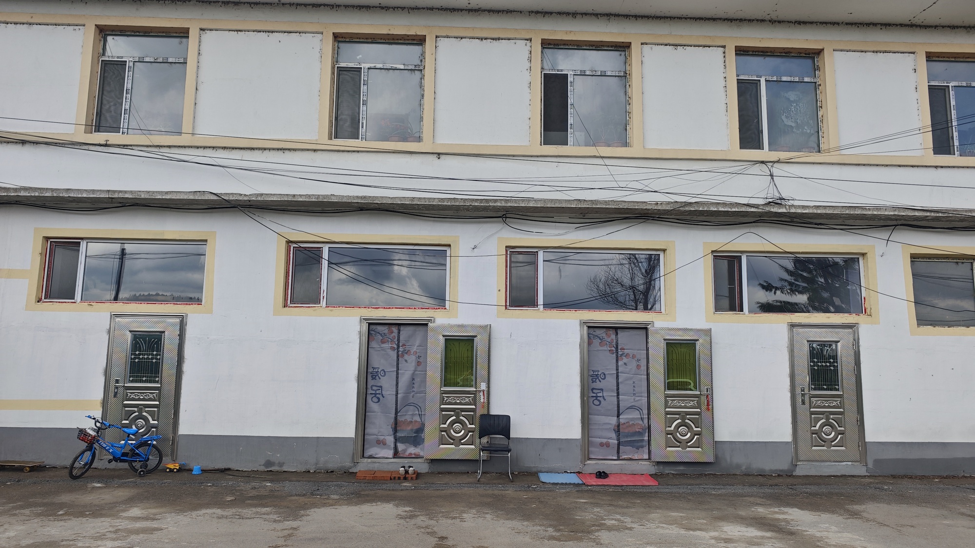 安图：“党爱公寓”勾勒乡村幸福生活(图1)