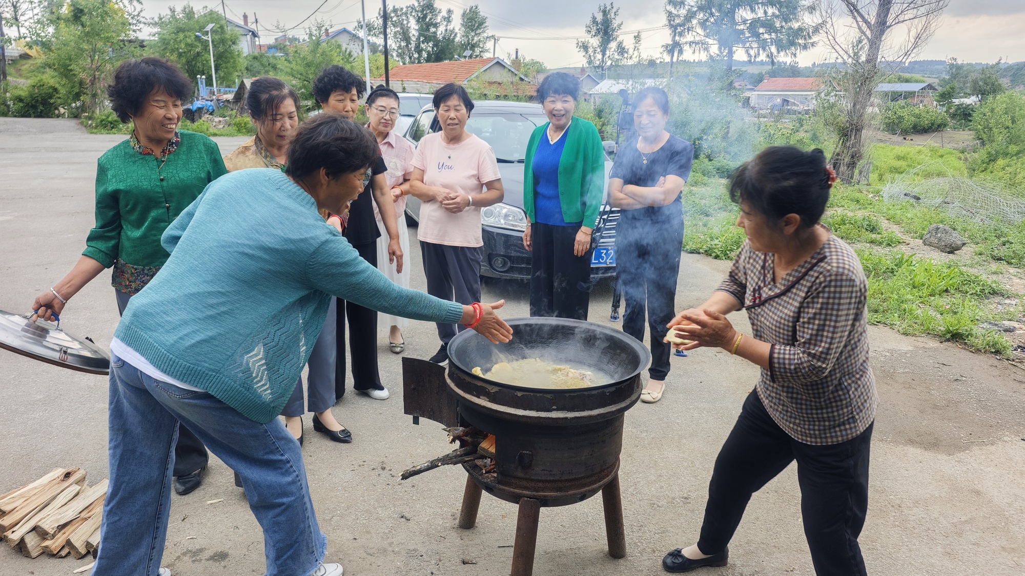 安图：“党爱公寓”勾勒乡村幸福生活(图3)
