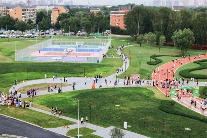 “城中村”蝶变“能量之森”！海淀这个万人运动场让城市活力跃迁(图4)