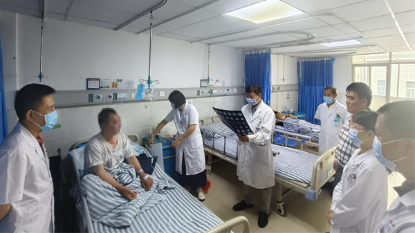 广西民族医院赴大新县推动专科共建与质控提升(图2)