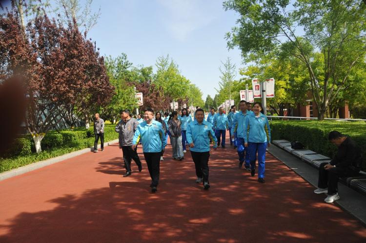 中国石油淄博公司开展健步走活动倡导健康生活方式(图1)