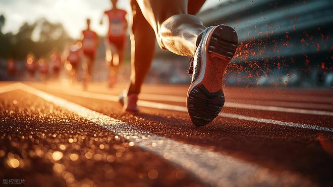 B体育：透气型塑胶跑道能否使用钉子鞋的探讨(图3)