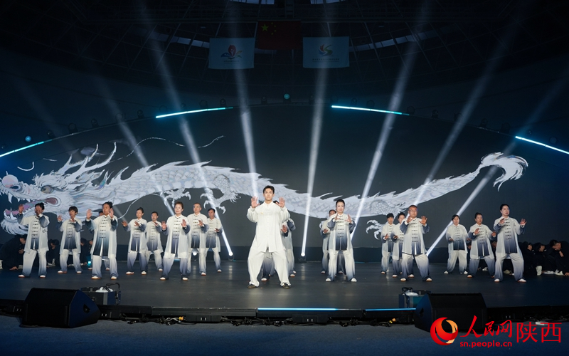 B·sport（中国体育）：赛事哨声起三秦百姓“燃”起来(图2)