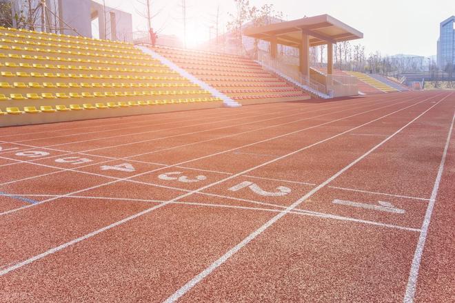 B·sport（中国体育）：新国标塑胶跑道：安全与健康的保障(图1)