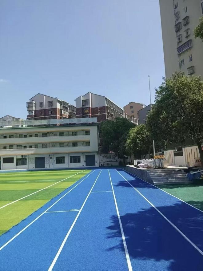 B·sport（中国体育）：同样叫塑胶跑道价格为何能差好几倍？(图2)