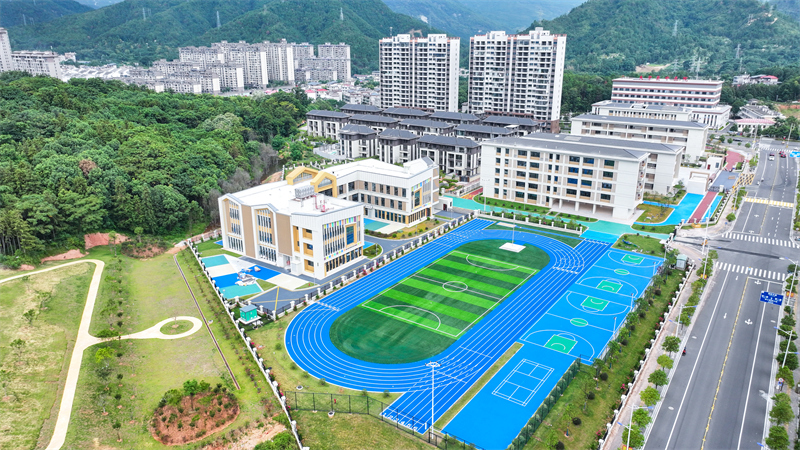 B·sport（中国体育）：江西大余：让孩子在“家门口”上好学(图1)