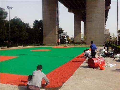 B体育：塑胶跑道的种类(图1)