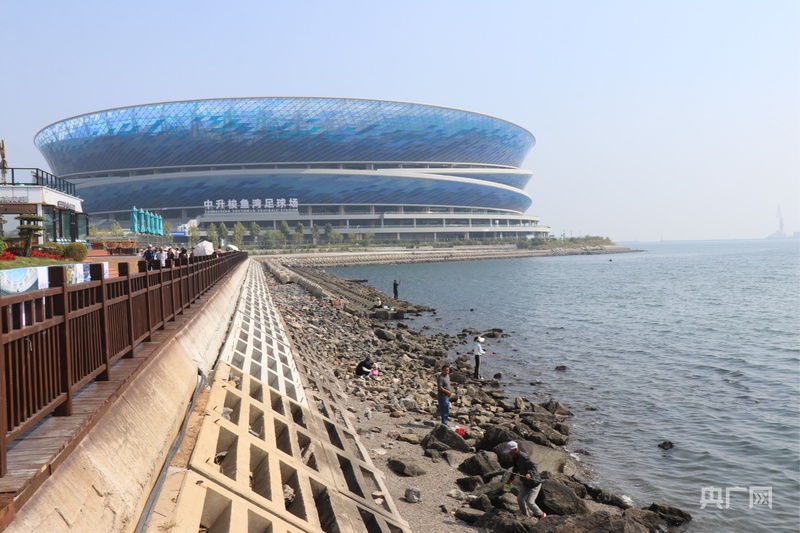 B·sport（中国体育）：假期8“连”拍丨在这里跑出一条发光的“鱼”(图2)