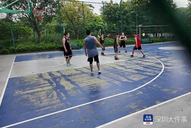 国庆假期不看人山人海这群深圳人在“抢”什么？(图4)